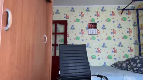 chiraq1945 online show from March 5, 9:49 am