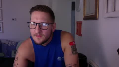Snapshot of chris2fur87 chatting on October 2, 4:00 pm Christopher the Blue-Eye Guy online show from October 2, 4:00 pm