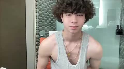 chris_baker1 online show from April 19, 12:54 am