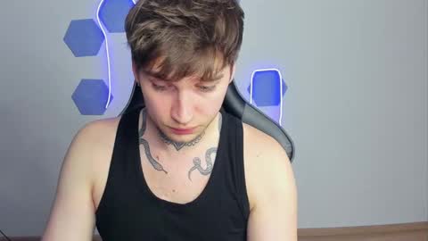 Chris Tyson online show from December 7, 6:59 pm