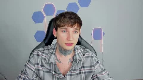 Chris Tyson online show from December 4, 5:22 pm