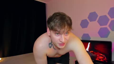 Chris Tyson online show from February 5, 8:57 pm