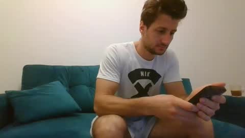 chrisaron online show from March 2, 4:18 am