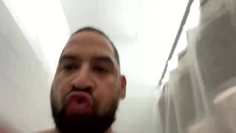 chrisr4203 online show from October 24, 11:39 pm