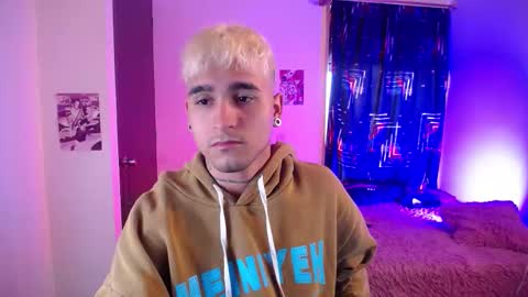 Christian Wang online show from March 5, 6:48 pm