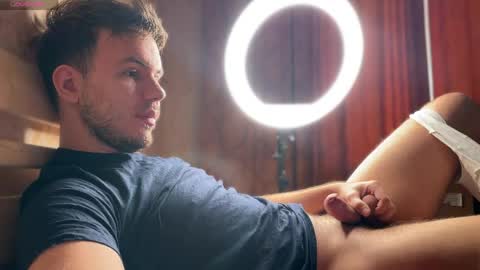 Christopher online show from April 16, 11:32 am