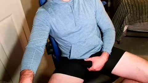 Snapshot of chuck0781 chatting on November 1, 3:32 am chuck online show from November 1, 3:32 am