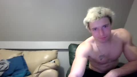 Chxryy online show from January 6, 1:31 am