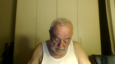 ciaoamoremio3 online show from June 11, 9:46 pm