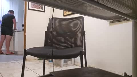 cigneska1 online show from November 8, 9:01 am