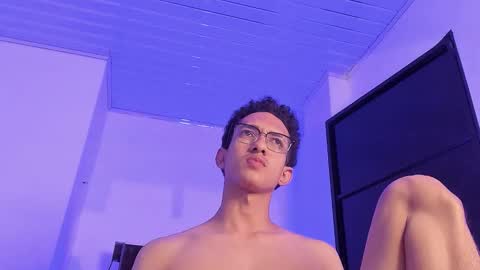 cj_davis1 online show from November 25, 1:02 pm