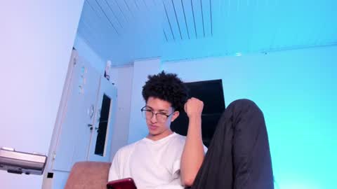 cj_davis1 online show from June 21, 3:56 am