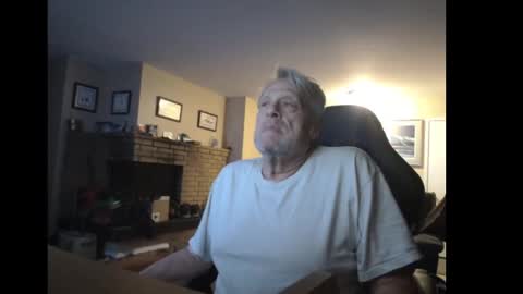 cjscout online show from December 16, 5:49 am