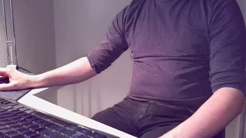 clamshive7 online show from February 19, 3:58 am