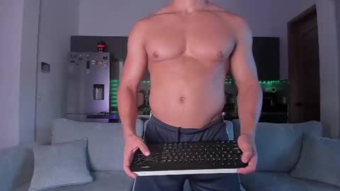 claytonburgues online show from June 28, 11:11 pm