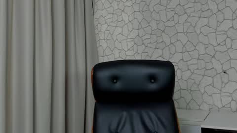 ClintMasterss online show from April 10, 6:53 am