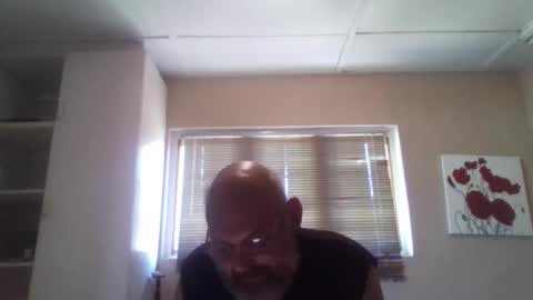 clintontrevelyan online show from December 5, 6:53 am