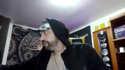 chad online show from November 22, 4:12 am