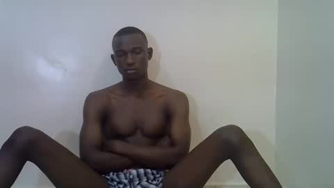 clive_damian online show from May 20, 2:18 am
