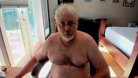 cloudalert62 online show from October 5, 8:24 pm