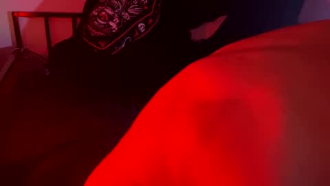 Drew online show from December 5, 8:33 am