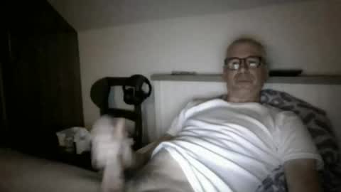 Snapshot of cobra009 chatting on October 12, 9:53 pm cobra online show from October 12, 9:53 pm