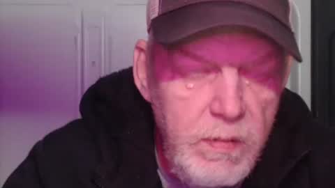 Snapshot of cockreadynow4u chatting on December 25, 7:35 am cockreadynow4u online show from December 25, 7:35 am