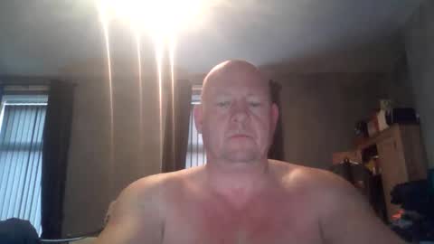 col4nows online show from November 17, 8:28 am