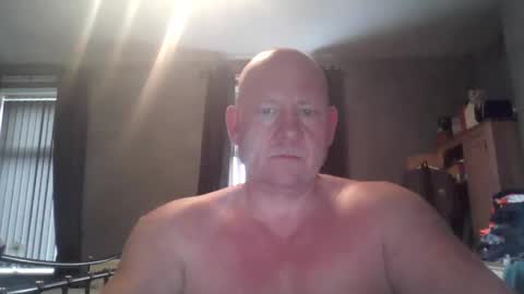 col4nows online show from November 14, 12:28 pm