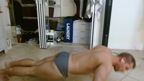 Snapshot of colbymoney chatting on March 7, 3:40 am Colby big dick money online show from March 7, 3:40 am