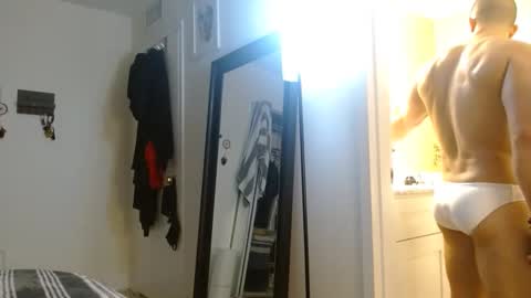 Snapshot of colbymoney chatting on September 18, 11:29 pm Colby big dick money online show from September 18, 11:29 pm