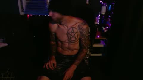 colevan2390 online show from February 7, 8:21 am