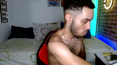 IG  online show from February 25, 11:11 pm