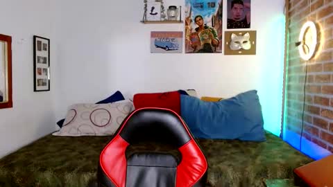 IG  online show from March 6, 10:26 pm