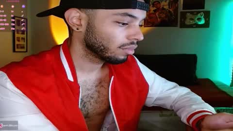 IG  online show from January 7, 11:00 am