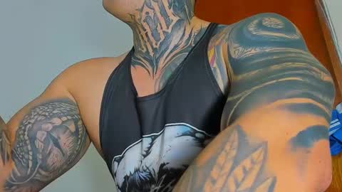 Snapshot of colombian_monster_cock chatting on September 24, 6:35 am camilo online show from September 24, 6:35 am