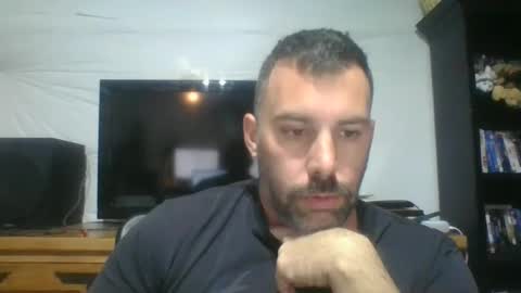 Just me online show from December 5, 7:18 pm