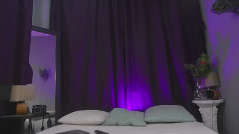 colstorw_ online show from December 22, 10:01 am