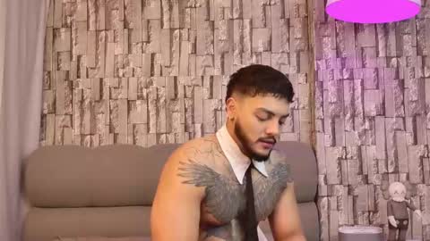 Snapshot of colton_mars chatting on September 30, 4:51 am Jhoan online show from September 30, 4:51 am