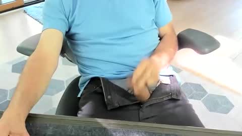 Colt online show from April 15, 6:52 pm