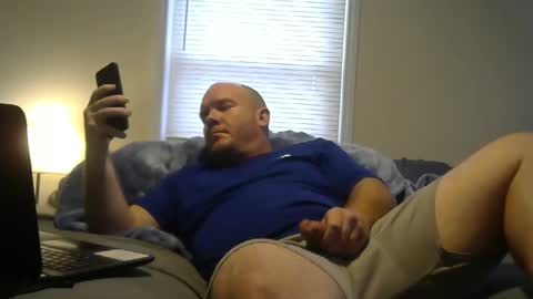 comegetmeinthemorning online show from January 1, 6:38 pm