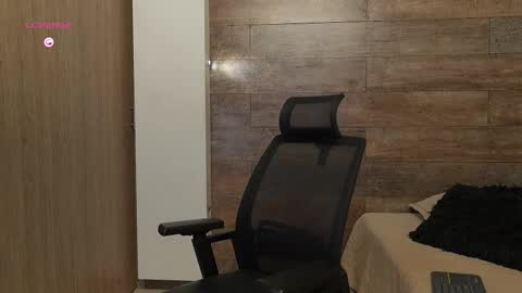 connor_h1 online show from March 6, 4:42 am