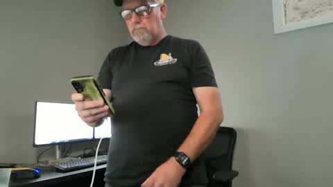 Countryguy71 online show from May 21, 1:48 pm