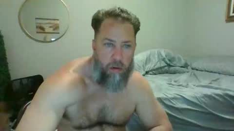 cowboyjohnson9999 online show from April 18, 12:34 am