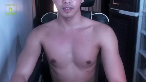 Snapshot of crazyasiancum chatting on October 2, 10:08 am Zion online show from October 2, 10:08 am