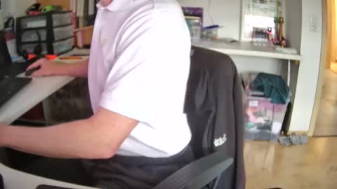 crazystef42 online show from April 14, 9:20 am