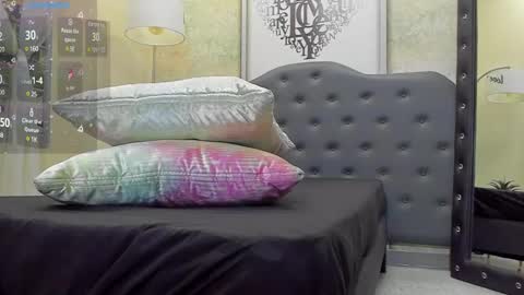 crissh 1 online show from February 22, 4:48 pm