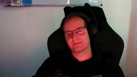 Anderson online show from December 2, 8:06 am