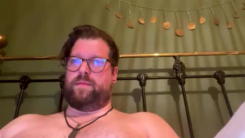 crouchendtiger online show from September 15, 12:35 am