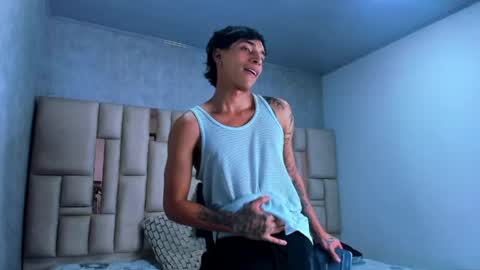 Croy online show from April 18, 6:53 pm